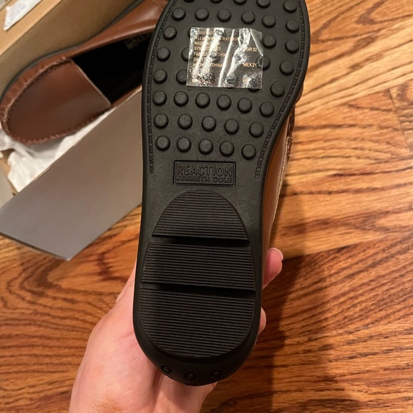 NWT Kenneth Cole Reaction shoes - Picture 3 of 3